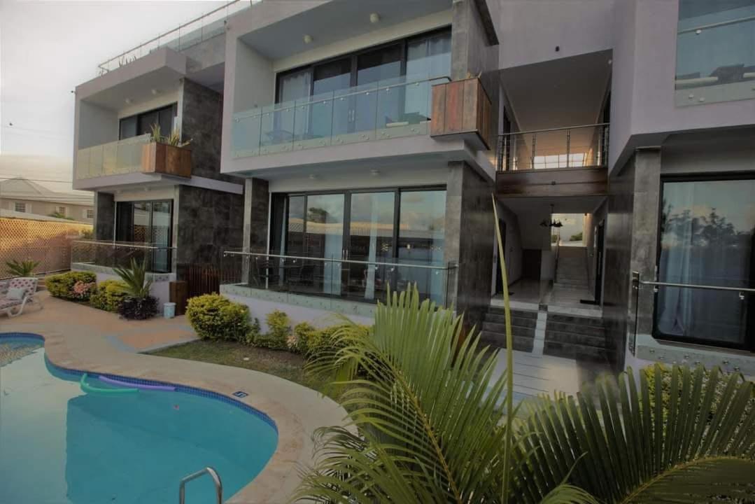 One Rodney Heights Condominiums Gros Islet Exterior foto